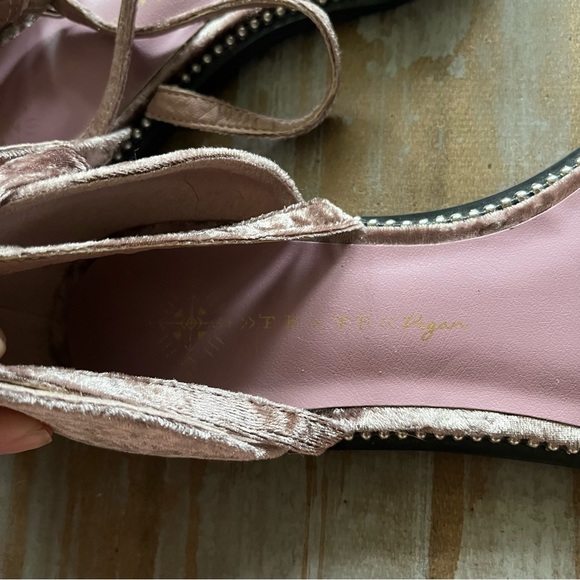 Free People x Farylrobin Vegan Florence Flats Velvet Artsy Goth Preppy Womens 8 - Picture 10 of 10